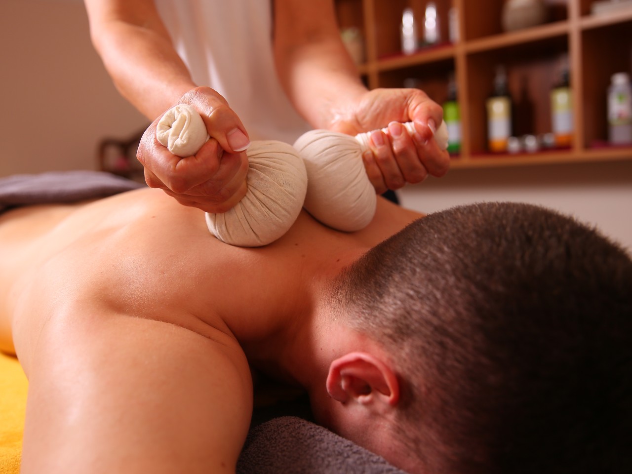 Nackenmassage im Kiezbad Am Stern, © Kathleen Friedrich