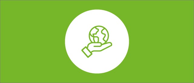 Runder weißer Kreis mit offener Hand und Weltkugel als Icon auf grünem Hintergrund